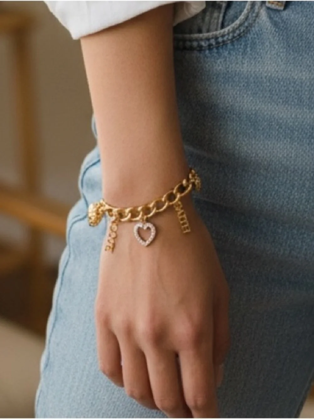 Handmade Gold Tone Charm Bracelet with Seashells and Love/Faith Charms - Picture 2 of 5